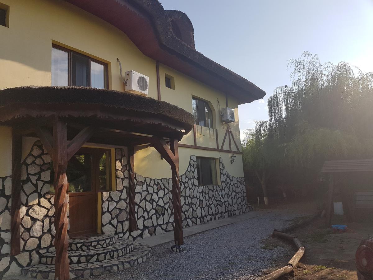 Constantin Si Elena Hotell Dunavăţu de Jos Exteriör bild
